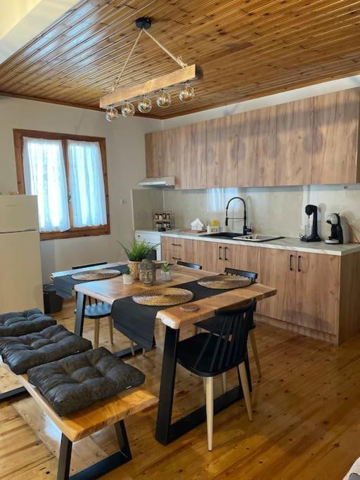 Politis' Wooden House Lejlighed Vasilikí Eksteriør billede